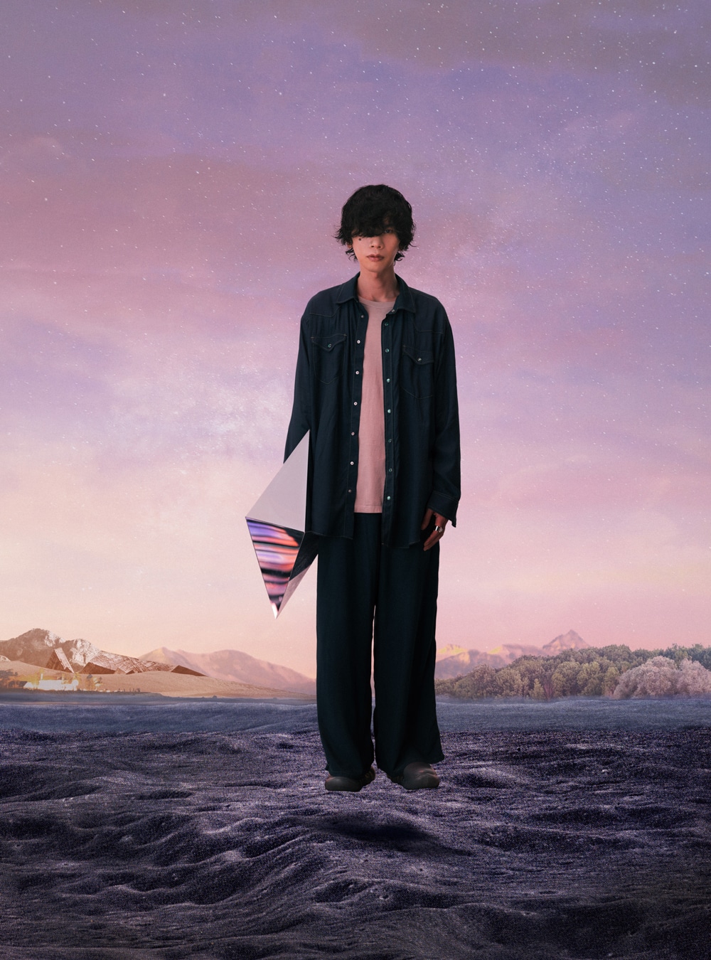 米津玄師の“シン・アーティスト写真”。