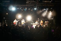 Homecomings「Somewhere In Your Kitchen Table」最終公演の様子。（撮影：池野詩織）