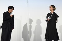 「電話なら100％出る」と草川拓弥（右 / 超特急）に約束する赤楚衛二（左）。