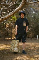 「HIGH FIVE FACTORY 2022 SPRING-SUMMERコレクション」を身にまとった山下健二郎（三代目 J SOUL BROTHERS from EXILE TRIBE）。