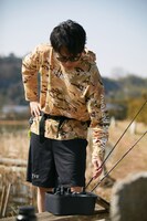 「HIGH FIVE FACTORY 2022 SPRING-SUMMERコレクション」を身にまとった山下健二郎（三代目 J SOUL BROTHERS from EXILE TRIBE）。