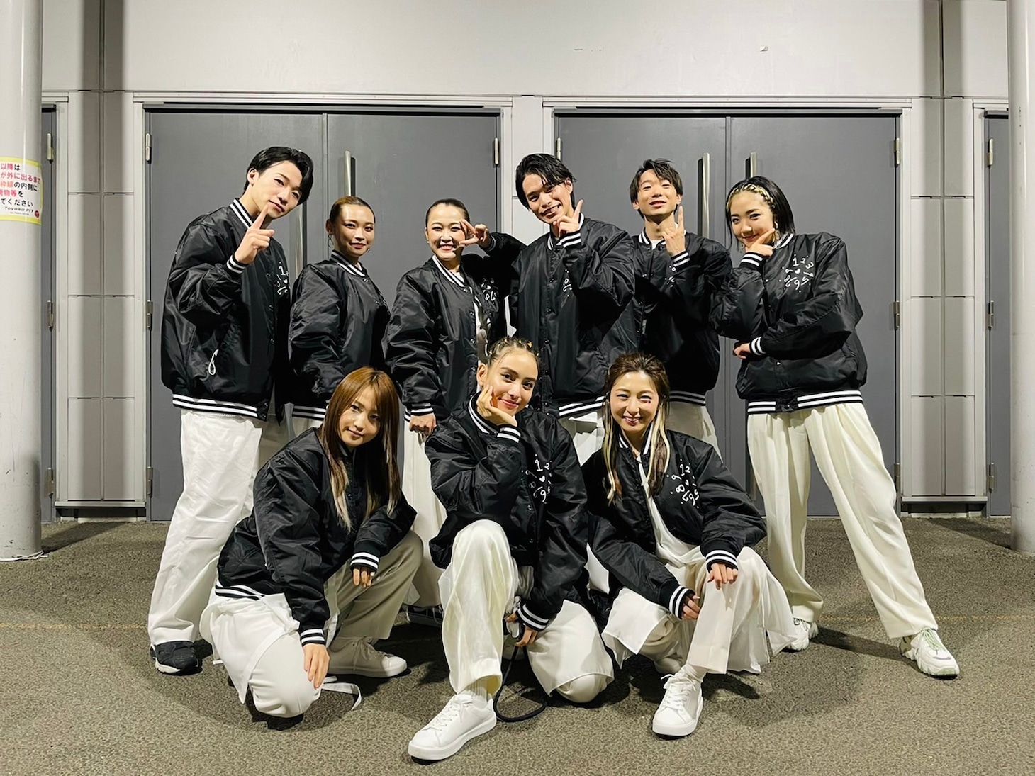 「行列のできる相談所 祝20周年！新装開店3時間生放送SP」ダンス企画の様子。(c)日本テレビ