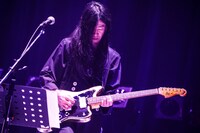 名越由貴夫（G）（撮影：森好弘）