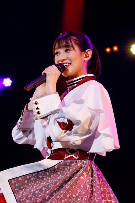 秋本帆華（撮影：小坂茂雄）