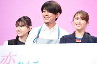 左から西野七瀬、藤木直人、広瀬アリス。