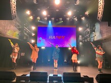 「DEAR KISS ONEMAN LIVE "DEAREST DREAM♯9"～『ハッピー』release party～＠Veats Shibuya」の様子。