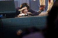 最前列にいたキッズのファンと目線を合わせにいくMORRIE。（撮影：笹森健一）