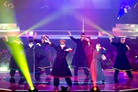 浜崎あゆみと氣志團のコラボレーションの様子。（撮影：田中聖太郎）