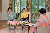YOASOBIと黒柳徹子。(c)テレビ朝日