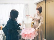 左から佐藤春奈、レナ。