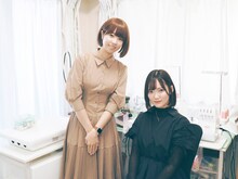 左からレナ、佐藤春奈。