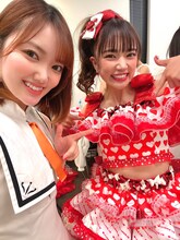 左から佐藤春奈、石塚汐花。