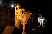 et-アンド-「Bloom tour 2022」東京・下北沢SHELTER公演の様子。