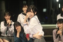 「生ドラマ！投票速報！新曲初披露！STU48 第二章開幕SP！」の様子。(c)STU/KINGRECORDS