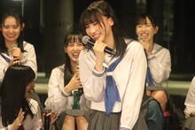 「生ドラマ！投票速報！新曲初披露！STU48 第二章開幕SP！」の様子。(c)STU/KINGRECORDS