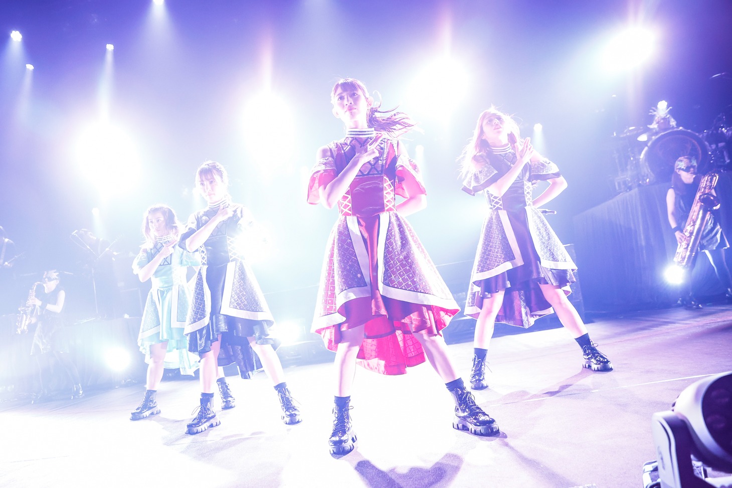 TEAM SHACHII「TOUR 2022 ～猪突！猛進！猛進！猛進！猛進！～」日本特殊陶業市民会館公演の様子。（撮影：小坂茂雄）