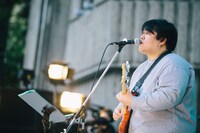 スカート（撮影：三浦知也 / 廣田達也）