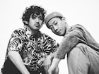 C&Kが15年間封印していた“タオル回し”を解禁、新曲モチーフは最高品質の今治タオル