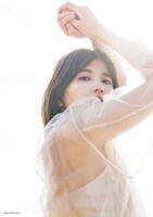 渡邉理佐「抱きしめたくなる瞬間」特典ポスターCパターン