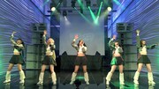 豆柴の大群「豆柴の大群単独オンラインライブ -エム-」の様子。