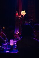 石橋英子（Piano, Syn, Flute, Vo）（撮影：タイコウクニヨシ）