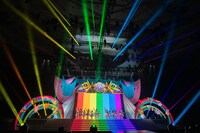 虹のコンキスタドール「Over the RAINBOW～なんたってアイドルなんですっ!!～ in 日本武道館」の様子。