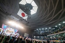 虹のコンキスタドール「Over the RAINBOW～なんたってアイドルなんですっ!!～ in 日本武道館」の様子。