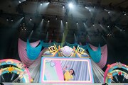 虹のコンキスタドール「Over the RAINBOW～なんたってアイドルなんですっ!!～ in 日本武道館」の様子。