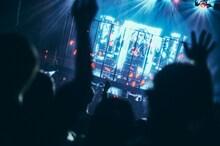 「DUSTCELL TOUR 2022『百鬼夜行』」の様子。（撮影：渡辺きるけ。）