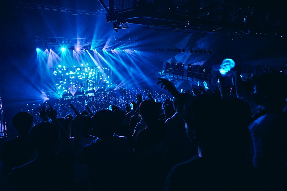 「DUSTCELL TOUR 2022『百鬼夜行』」の様子。（撮影：渡辺きるけ。）