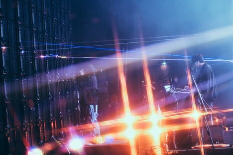 「DUSTCELL TOUR 2022『百鬼夜行』」の様子。（撮影：渡辺きるけ。）