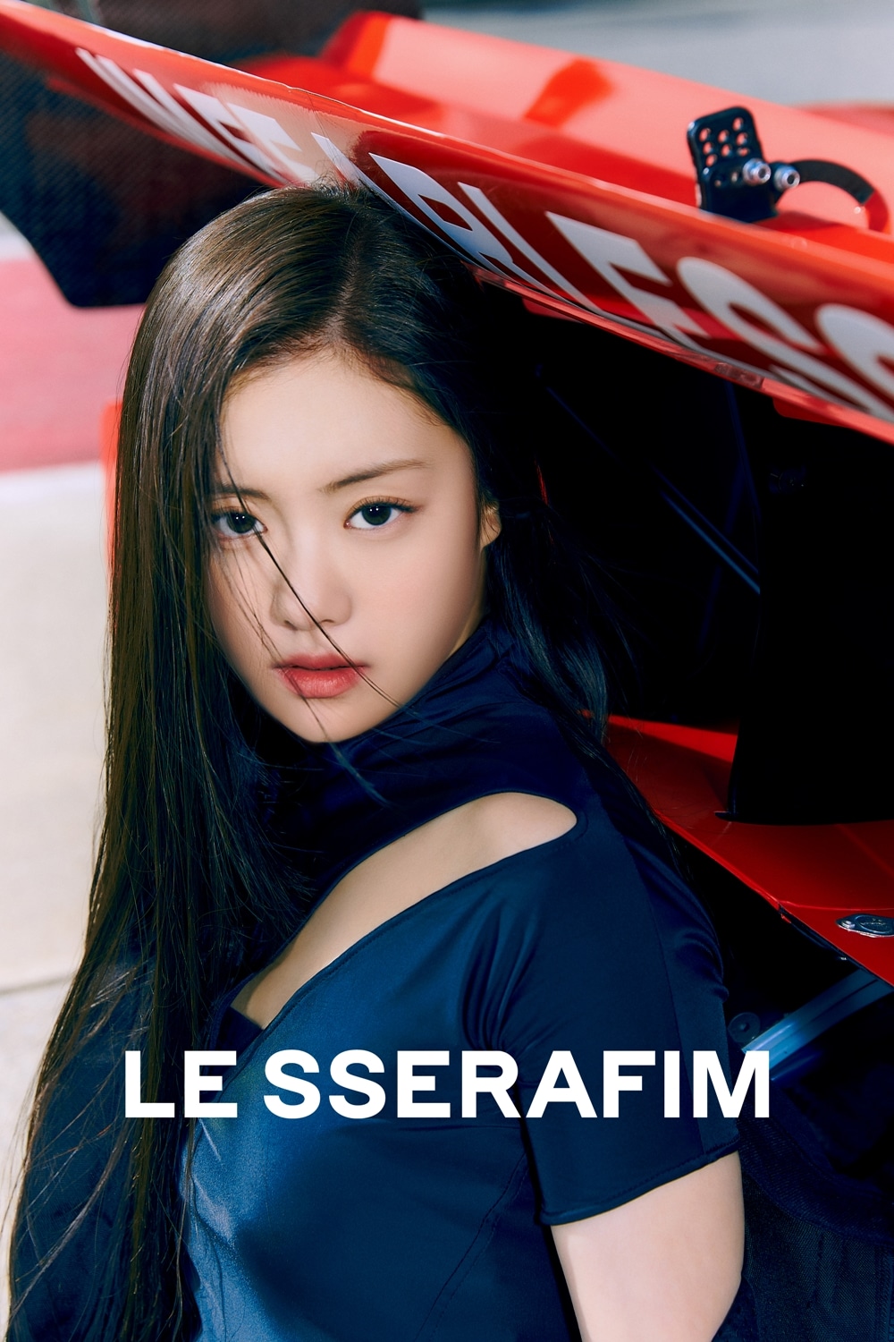 LE SSERAFIM「FEARLESS」コンセプトフォト「Vol.1 BLACK PETROL」（キム・ガラム）