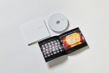 池田亮司「music for installations vol.2」商品写真（Photo by Takeshi Asano）