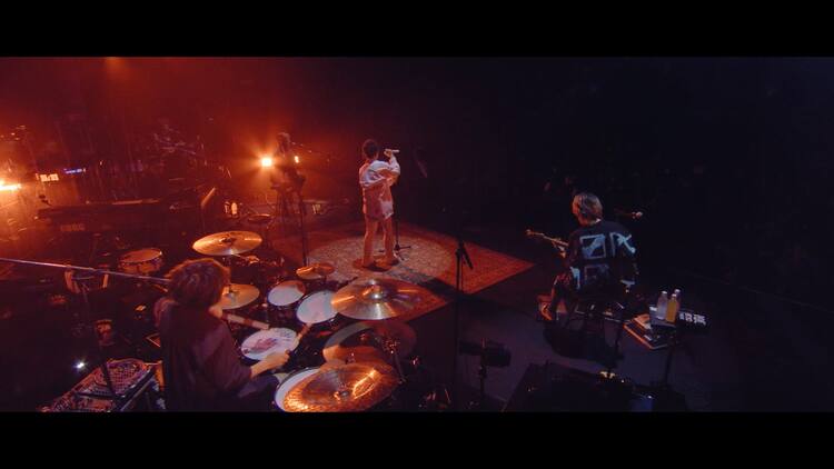 One Ok Rockの河口湖アコースティックライブより Mighty Long Fall 映像公開 動画あり 音楽ナタリー