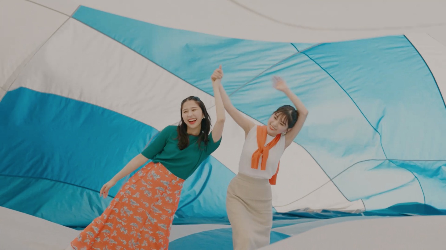 ROPÉ PICNIC Web動画「2022SS『だれ と どこ いく？』」メイキング動画より。