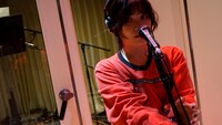 THIS IS JAPAN「KARAGARA feat. セントチヒロ・チッチ（BiSH）」レコーディング時の写真。