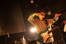 蔡忠浩（Vo, G / bonobos）（Photo by Isamu Honma）