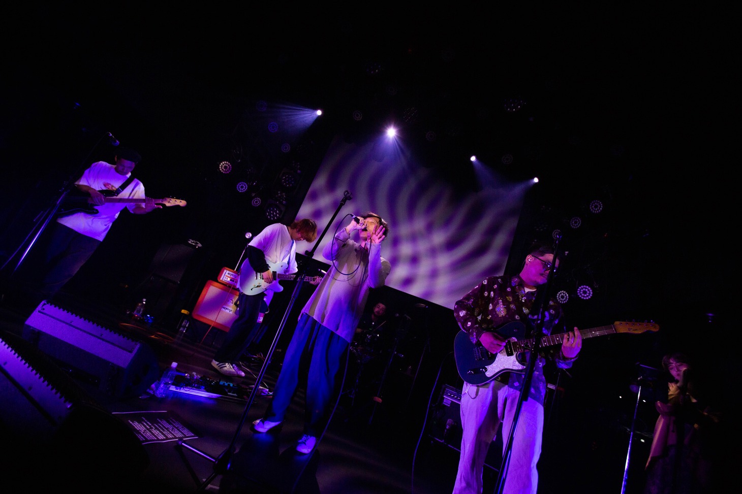 YONA YONA WEEKENDERSと蔡忠浩（bonobos）。（Photo by Isamu Honma）