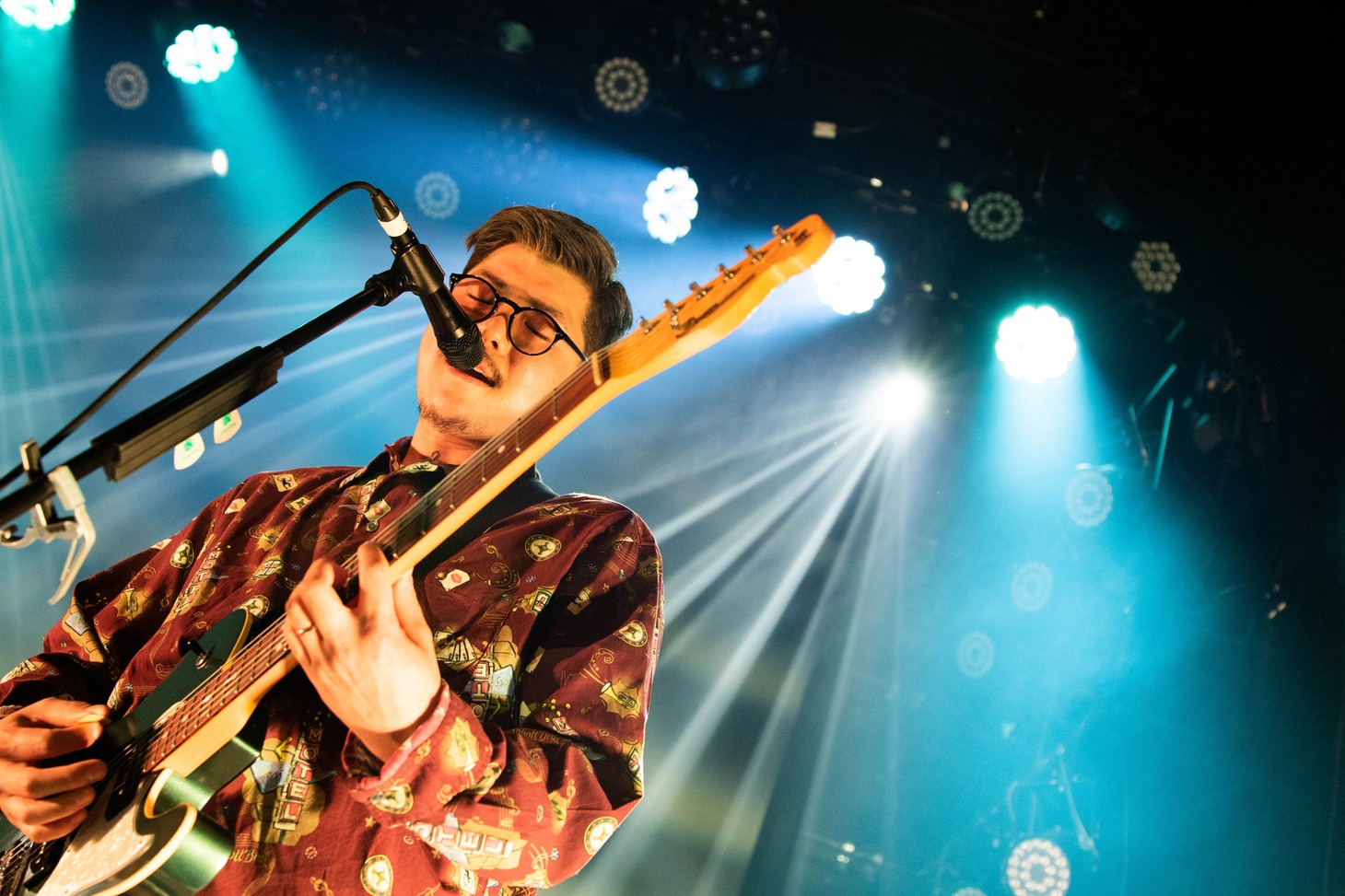磯野くん（Vo, G / YONA YONA WEEKENDERS）（Photo by Isamu Honma）