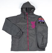 「春のEneKeyキャンペーン」A賞の斉藤工務店ウィンドブレーカー。