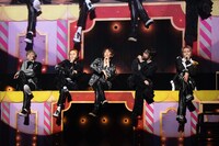 超特急（撮影：深野輝美）