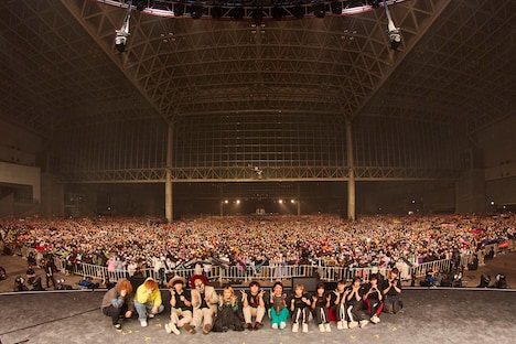 「THE PARADE」に出演したSEKAI NO OWARI、BiSH、マキシマム ザ ホルモン、Vaundyの集合写真。（Photo by YOSHIFUMI SHIMIZU）