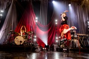 斉藤朱夏「朱演2022 LIVE HOUSE TOUR『はじまりのサイン』」東京・チームスマイル・豊洲PIT公演の様子。（撮影：Viola Kam［V'z Twinkle］）