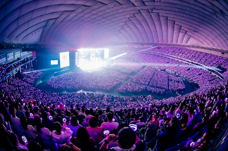 「TWICE 4TH WORLD TOUR 'III' IN JAPAN」東京ドーム公演の様子。（撮影：田中聖太郎）