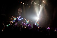 WAgg「WAggs」Spotify O-WEST公演の様子。（Photo by sotobayashi kenta）
