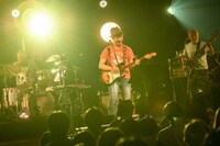 「ライブナタリー “山崎まさよし × TRICERATOPS”」の様子。（撮影：星野耕作）