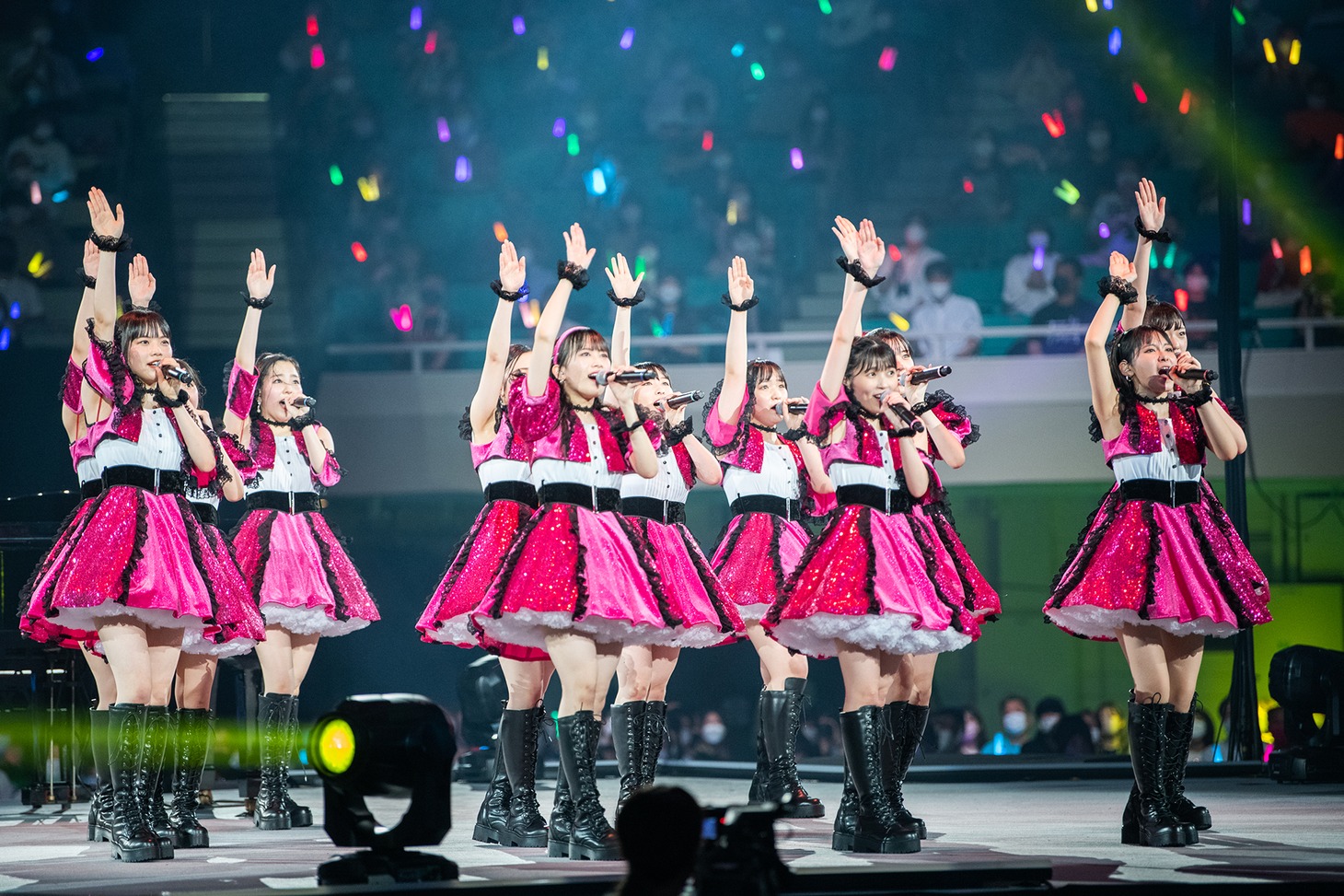 「BEYOOOOOND1St CONCERT TOUR どんと来い！ BE HAPPY! at BUDOOOOOKAN!!!!!!!!!!!!」の様子。