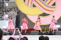 「ももクロ 春の一大事2022 ～笑顔のチカラ つなげるオモイ in 楢葉・広野・浪江 三町合同大会～」の様子。（撮影：上飯坂一）