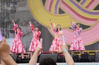 「ももクロ 春の一大事2022 ～笑顔のチカラ つなげるオモイ in 楢葉・広野・浪江 三町合同大会～」の様子。（撮影：上飯坂一）