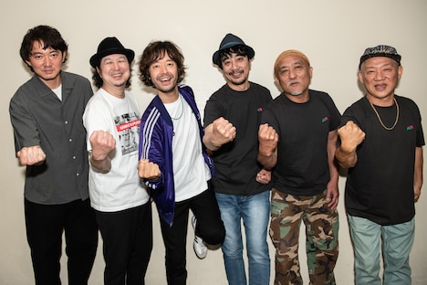 「ライブナタリー “山崎まさよし × TRICERATOPS”」出演者たち。（撮影：星野耕作）